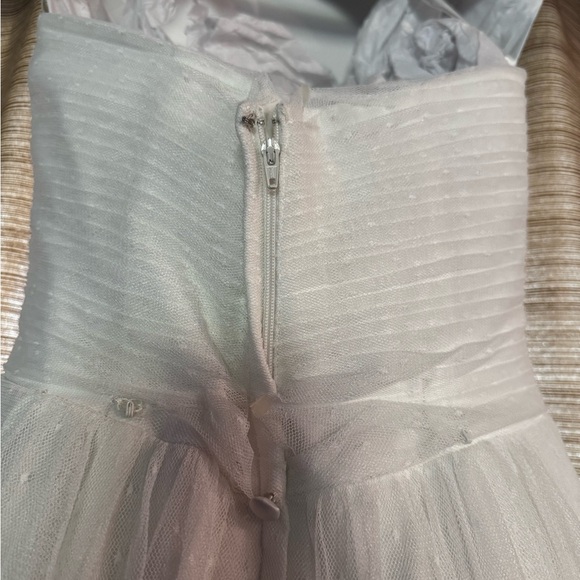 Galina | David’s Bridal Swiss Dot Sweetheart Strapless Wedding Gown Dress - Picture 8 of 9